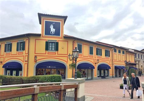 florence italy designer outlets.